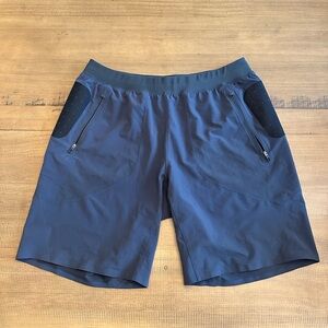 Lululemon Shorts - XL